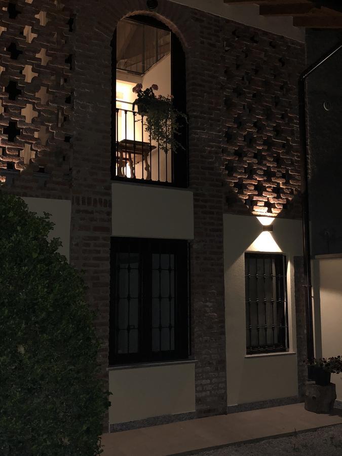 L'Ago Nel Pagliaio Apartment Turbigo Bagian luar foto