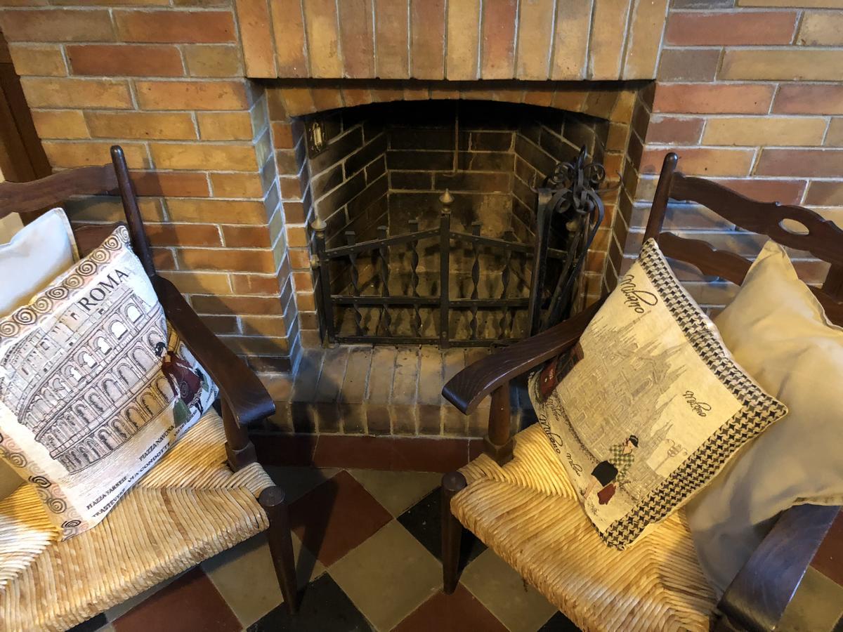 L'Ago Nel Pagliaio Apartment Turbigo Bagian luar foto