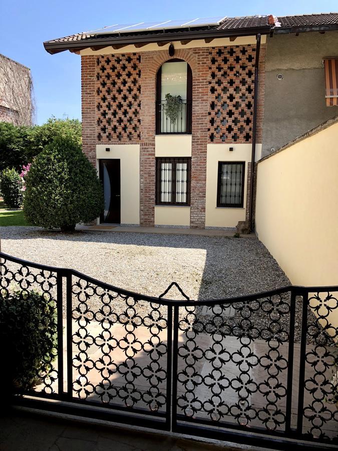 L'Ago Nel Pagliaio Apartment Turbigo Bagian luar foto